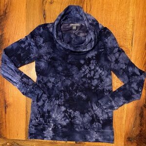 A Pea In The Pod Maternity Navy Blue Stretch Tie-Dye Cowl Neck Top, Size Medium